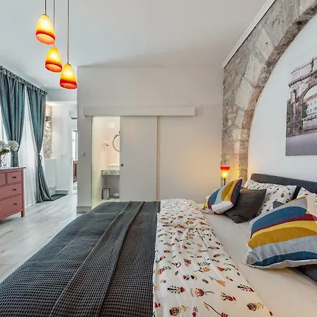 Porta D'oro Guest house 4*