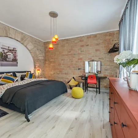 Porta D'oro Pensionat Pula